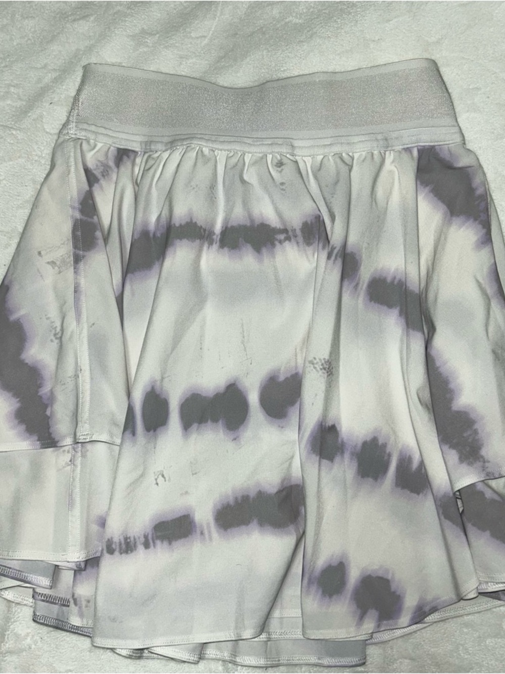 lululemon athletica Court Rival High Rise Skirt Purple Tie-Dye Skirt size 4